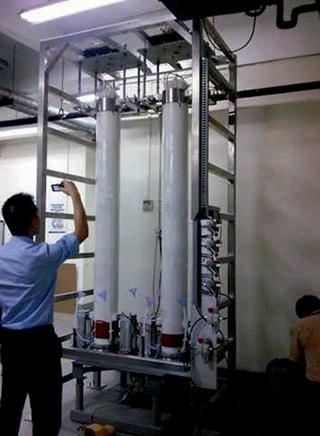 Vertical Potting Machine